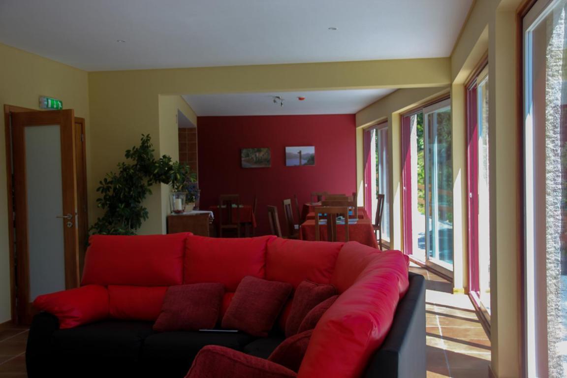 Encostas Da Torre Guest House Terras de Bouro Exterior photo