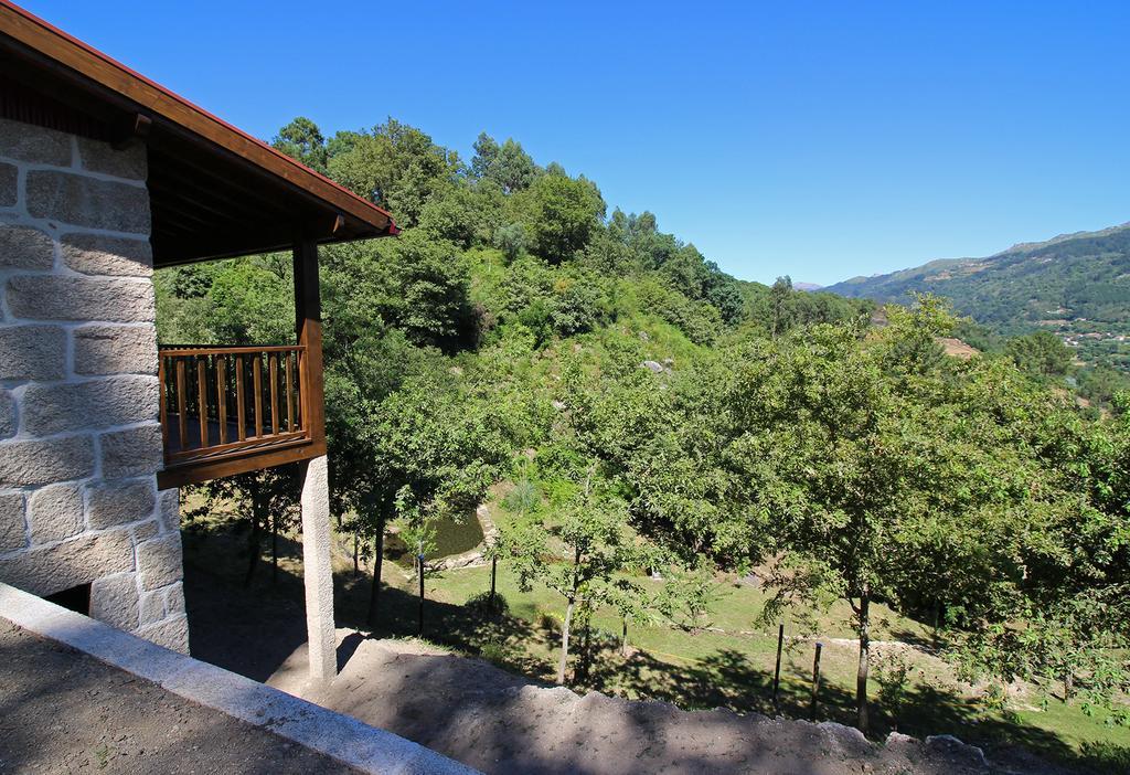 Encostas Da Torre Guest House Terras de Bouro Exterior photo