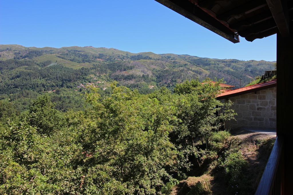 Encostas Da Torre Guest House Terras de Bouro Exterior photo