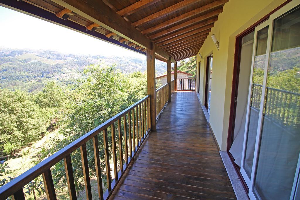 Encostas Da Torre Guest House Terras de Bouro Exterior photo