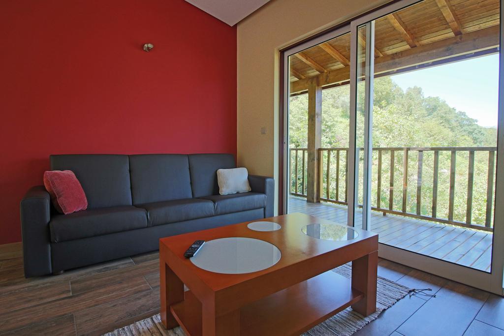 Encostas Da Torre Guest House Terras de Bouro Exterior photo